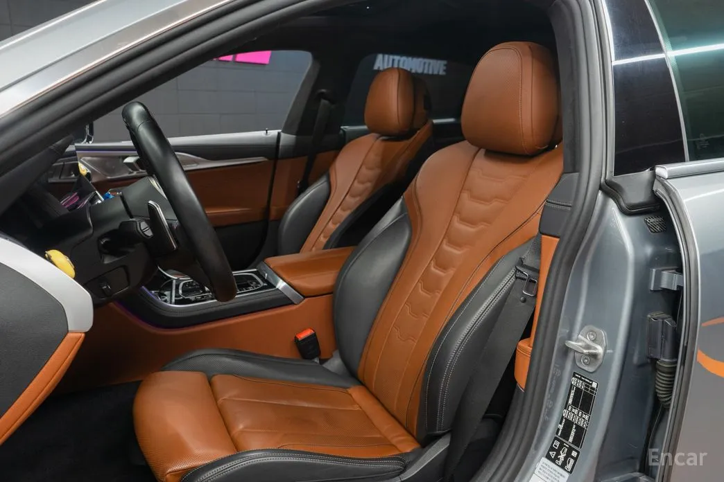 Фото 8 - BMW 8 Series