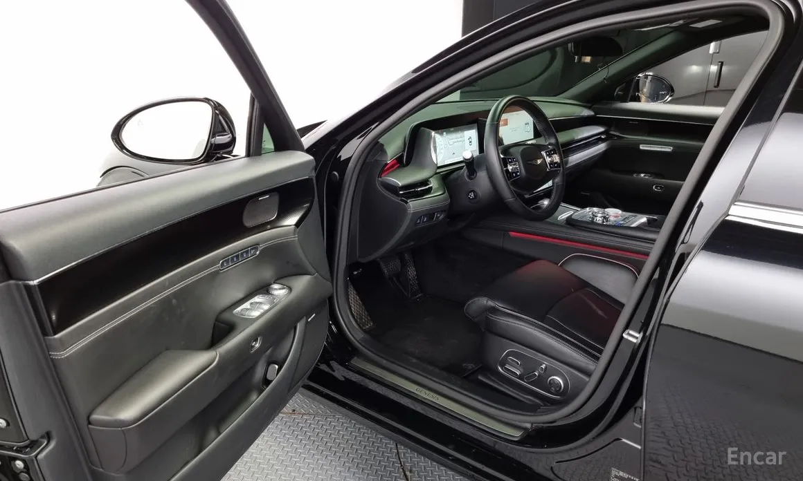 Фото 10 - Genesis G90