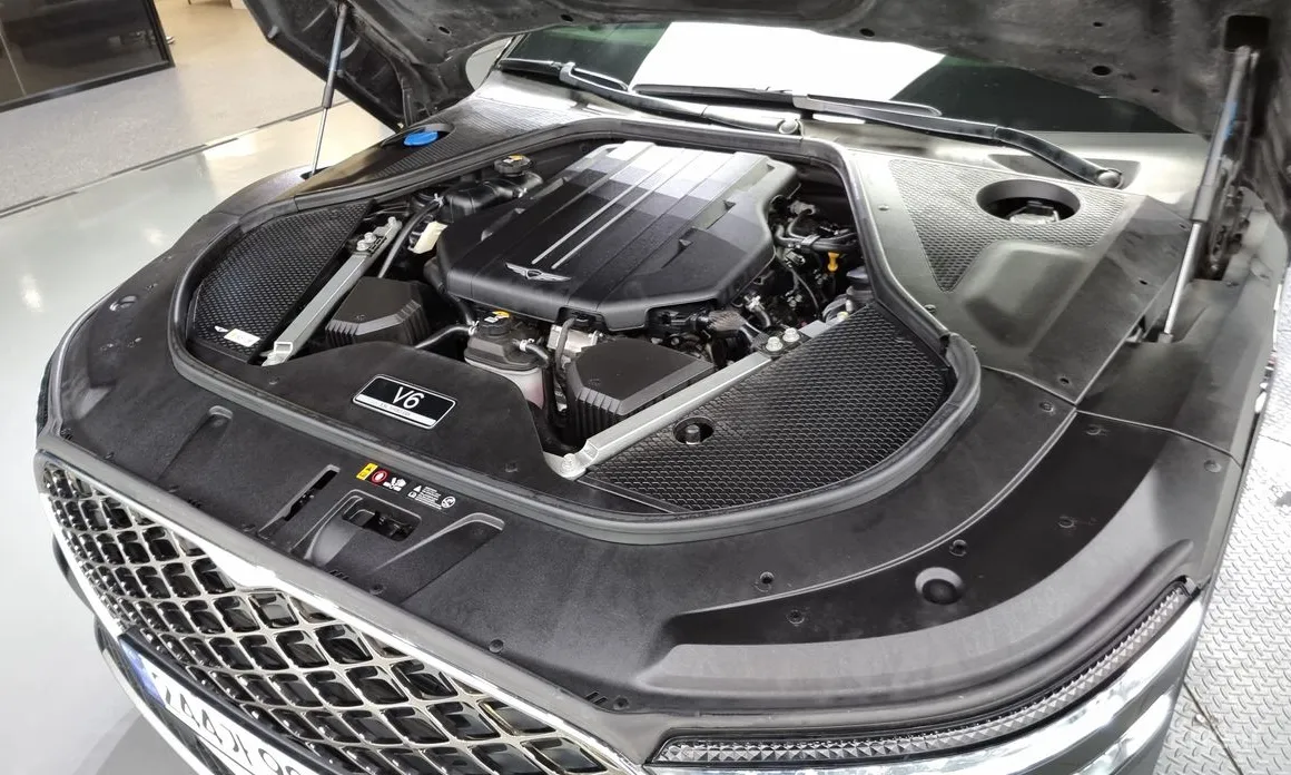 Фото 6 - Genesis G90