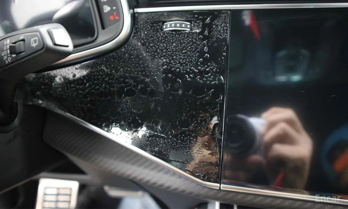 Фото 14 - Audi RS Q8