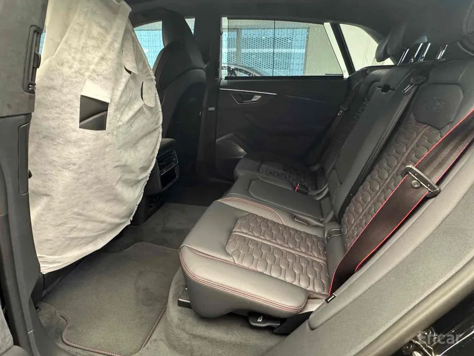 Фото 17 - Audi RS Q8