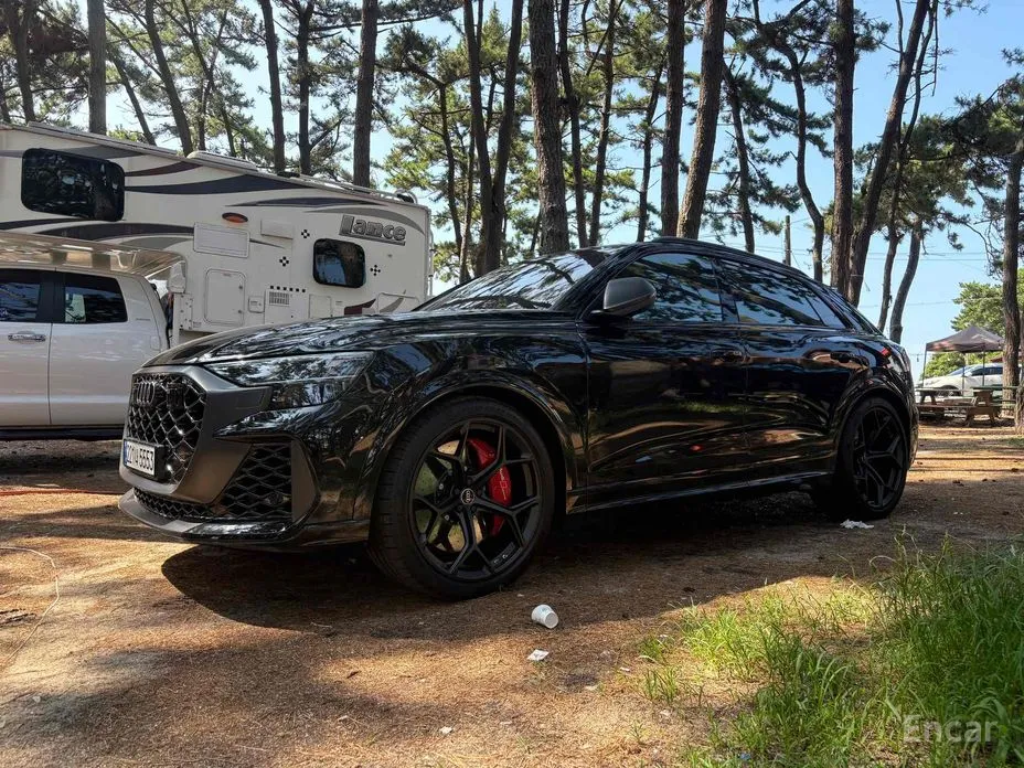 Фото 3 - Audi RS Q8