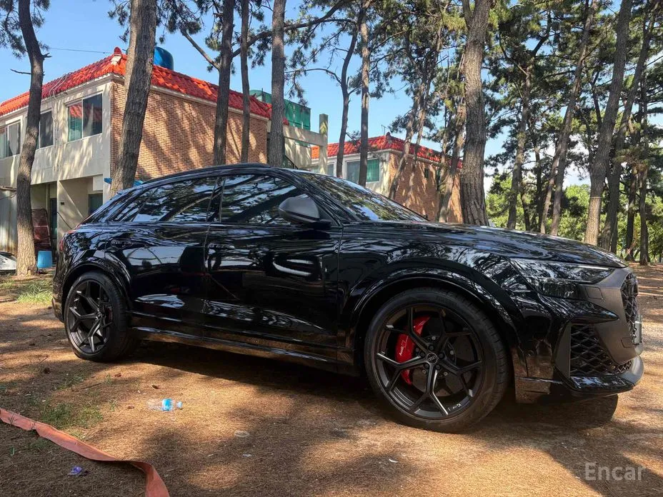 Фото 5 - Audi RS Q8