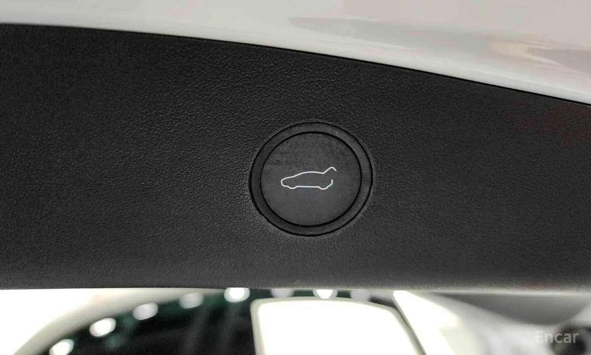 Фото 20 - Tesla Model 3