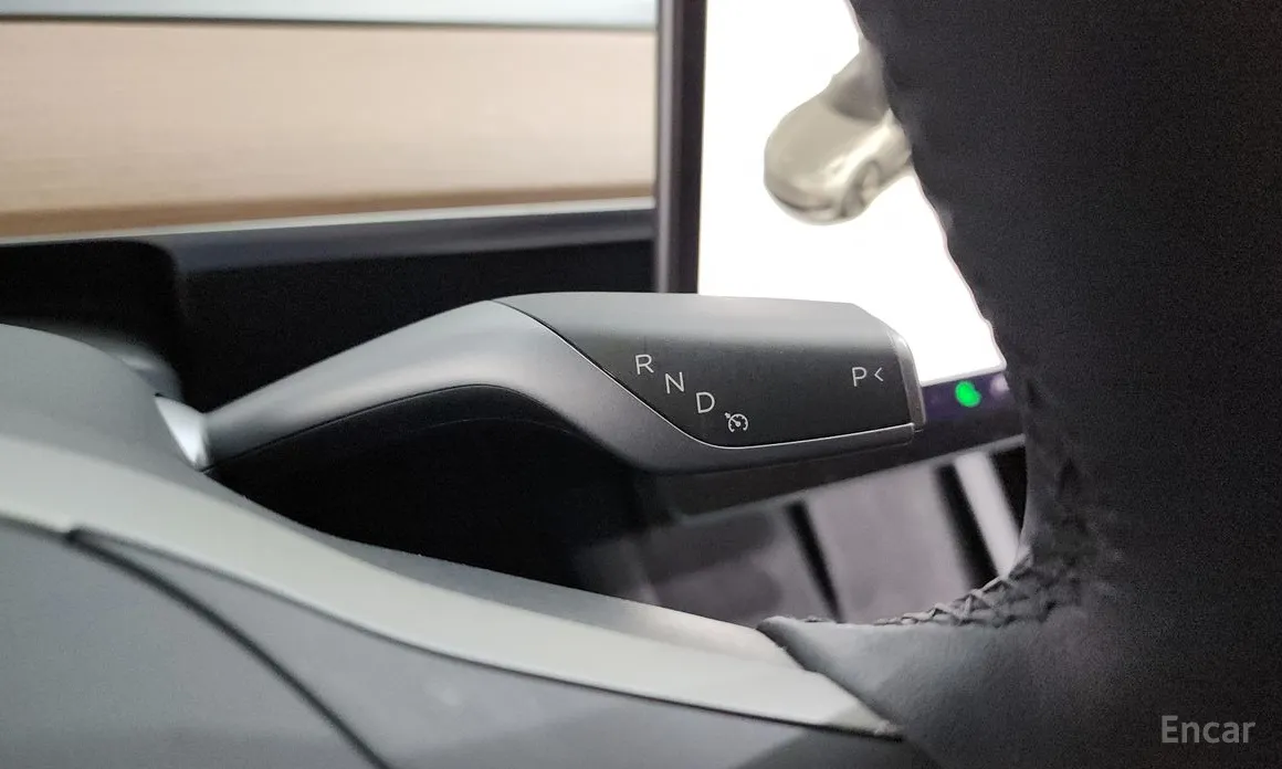 Фото 9 - Tesla Model 3