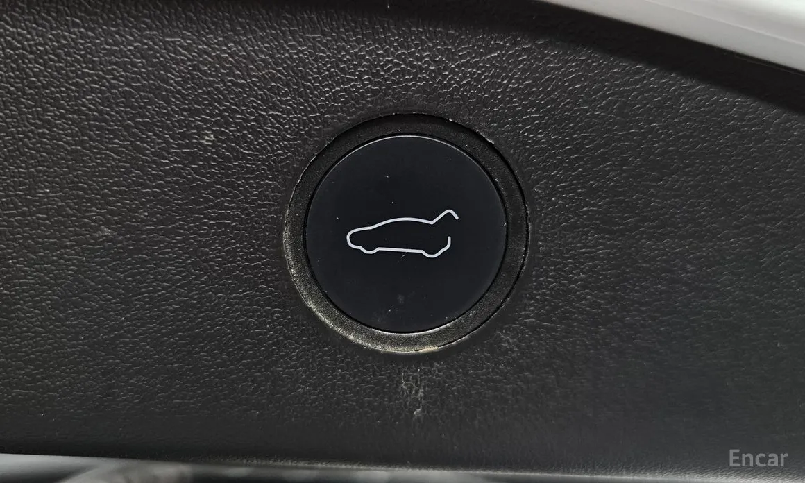 Фото 20 - Tesla Model 3