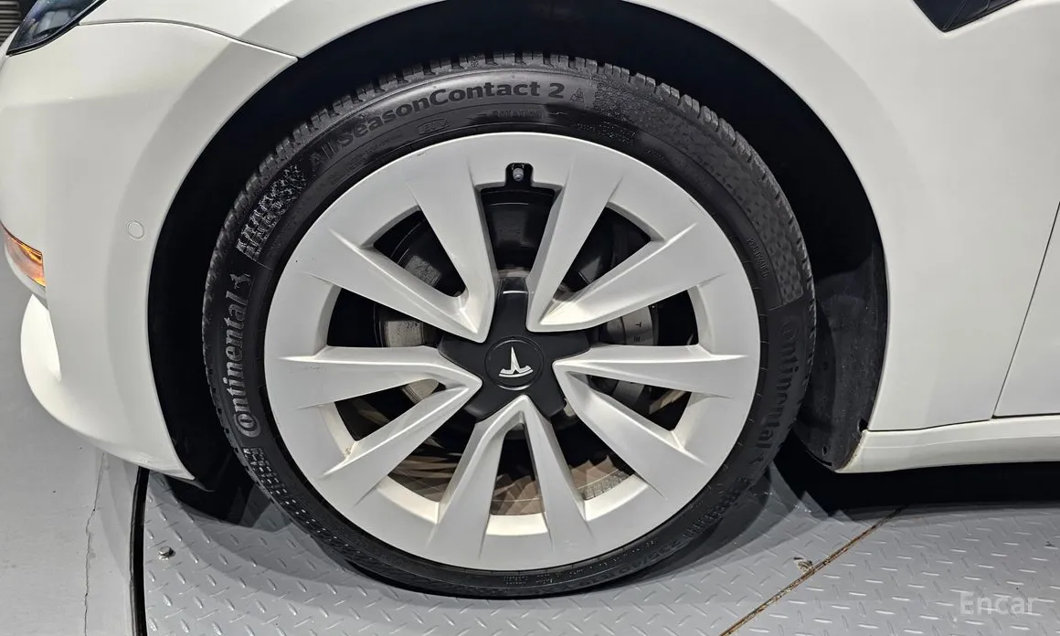 Фото 5 - Tesla Model 3