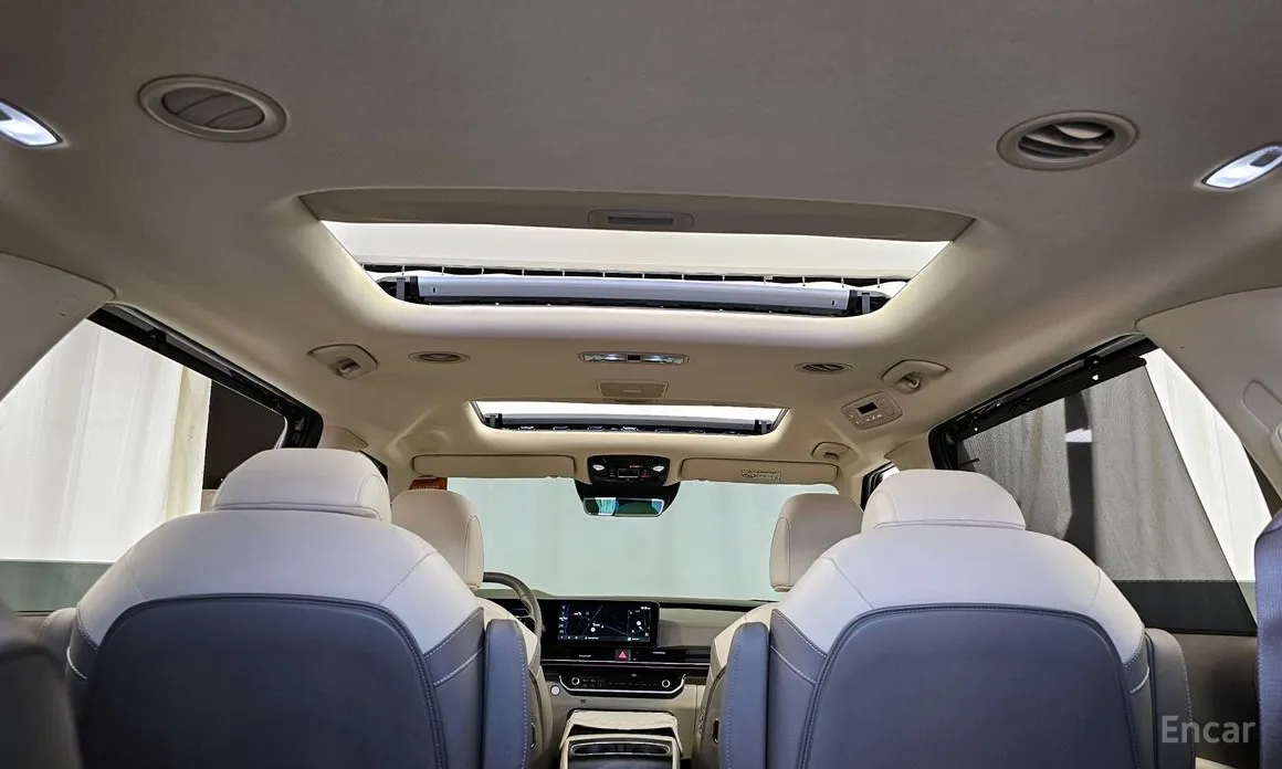 Фото 17 - Kia Carnival