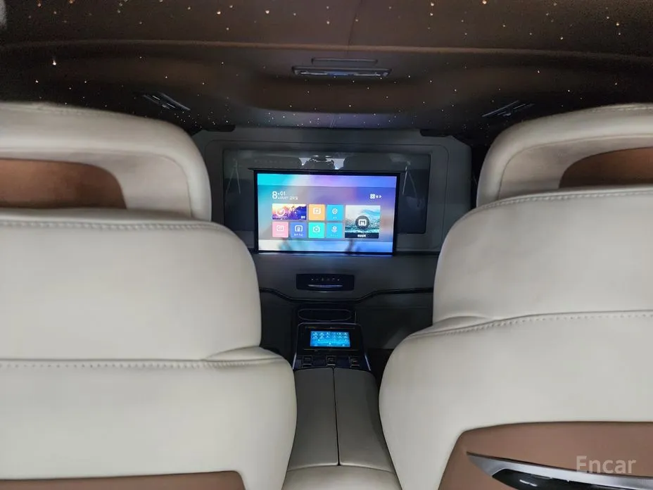 Фото 15 - Cadillac Escalade