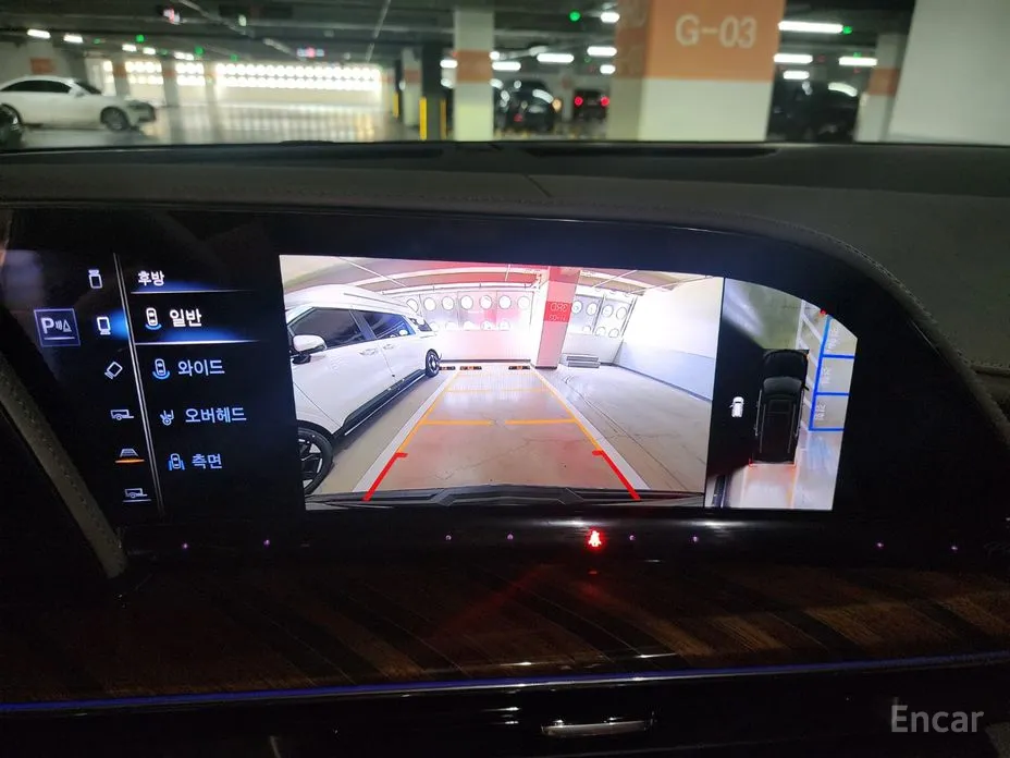 Фото 19 - Cadillac Escalade