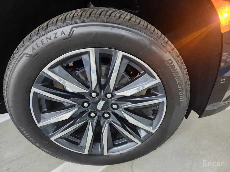 Фото 5 - Cadillac Escalade