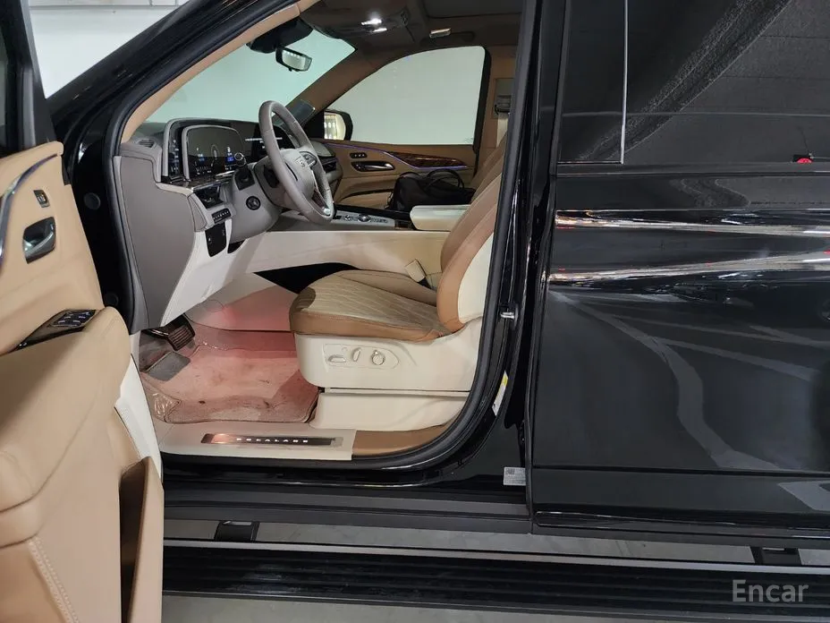 Фото 7 - Cadillac Escalade