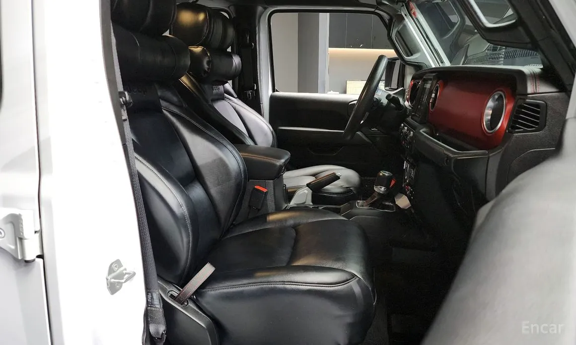 Фото 11 - Jeep Gladiator