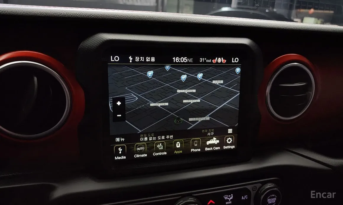 Фото 14 - Jeep Gladiator