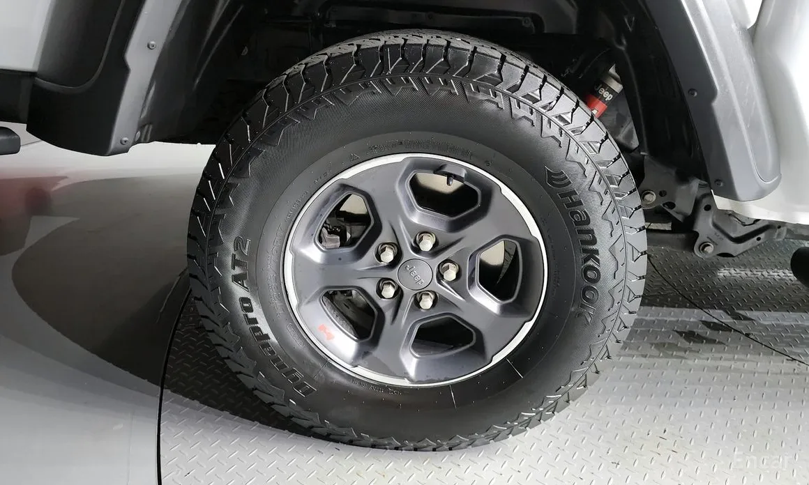 Фото 5 - Jeep Gladiator