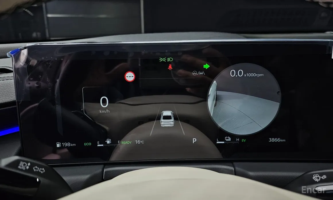 Фото 17 - Kia K8