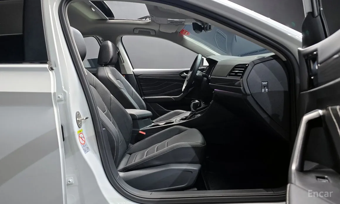 Фото 10 - Volkswagen Jetta