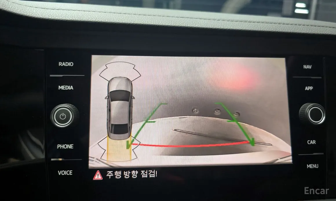 Фото 14 - Volkswagen Jetta