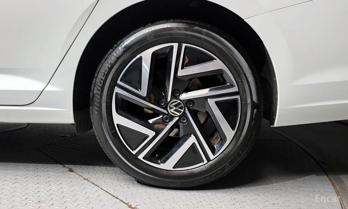 Фото 5 - Volkswagen Jetta