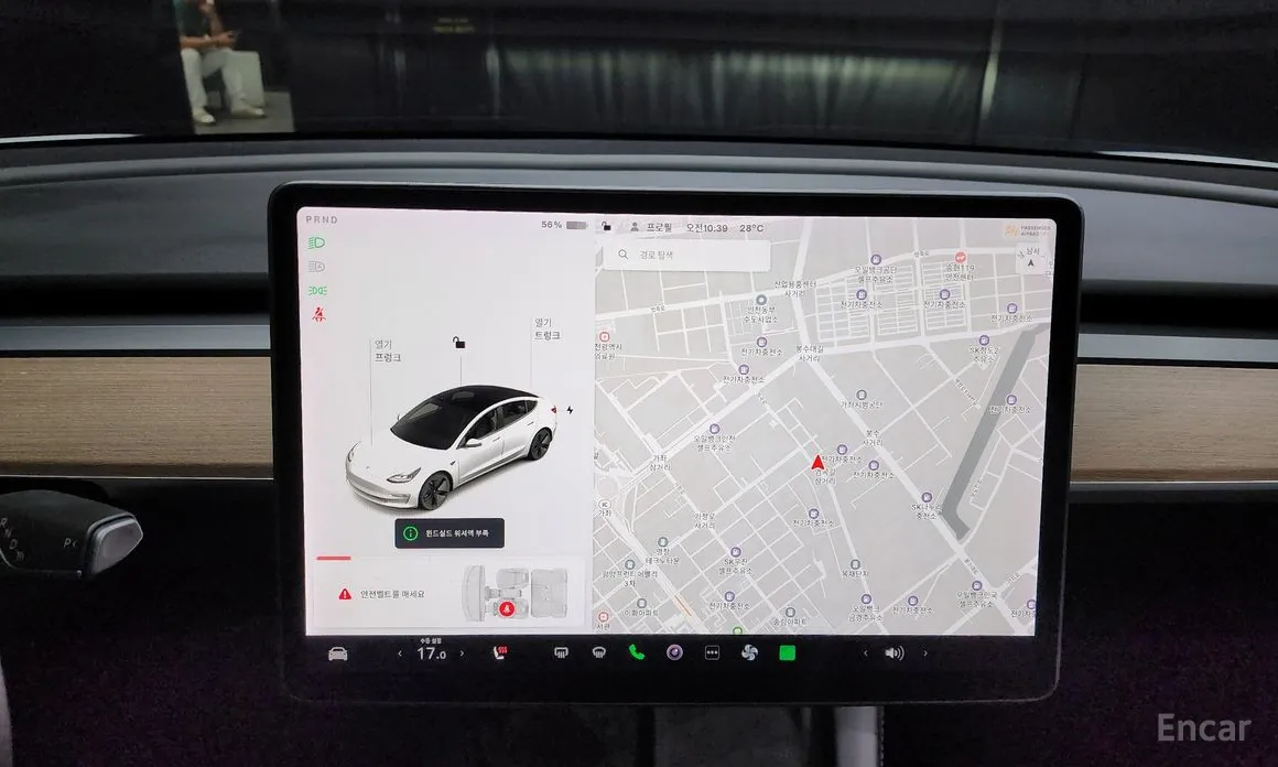 Фото 14 - Tesla Model 3