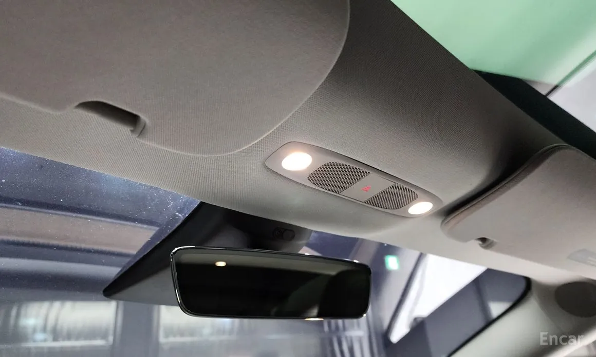 Фото 18 - Tesla Model 3