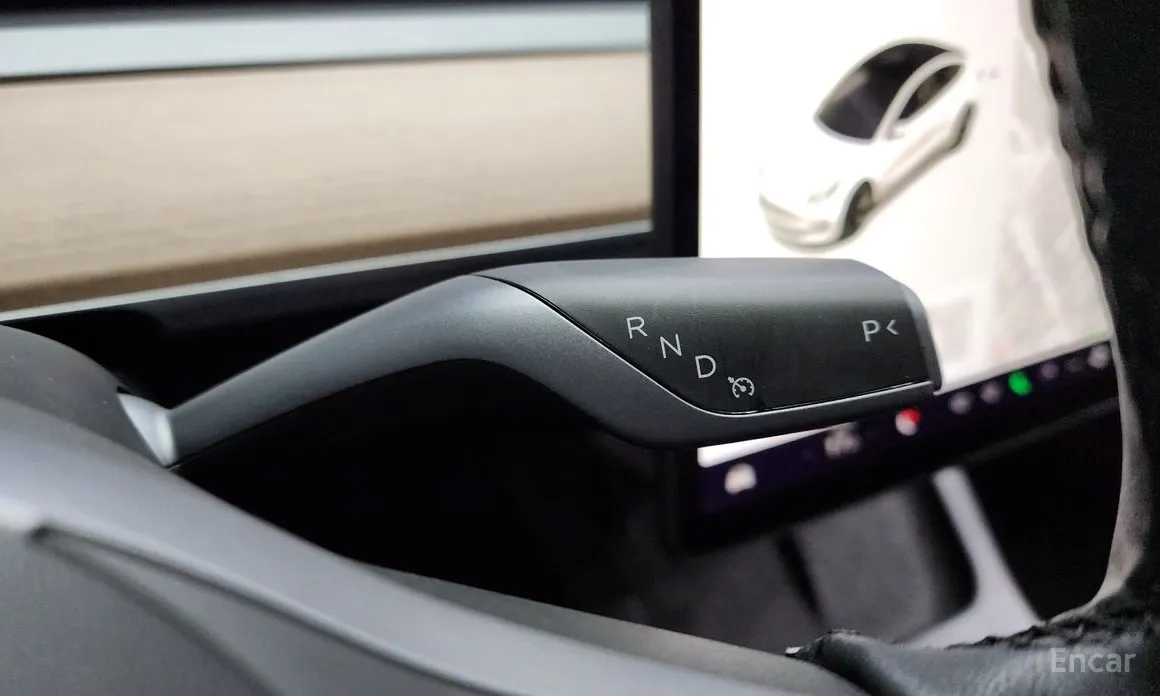 Фото 9 - Tesla Model 3