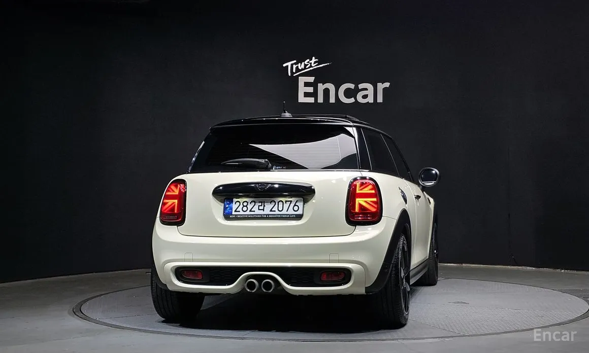 Фото 4 - Mini Cooper