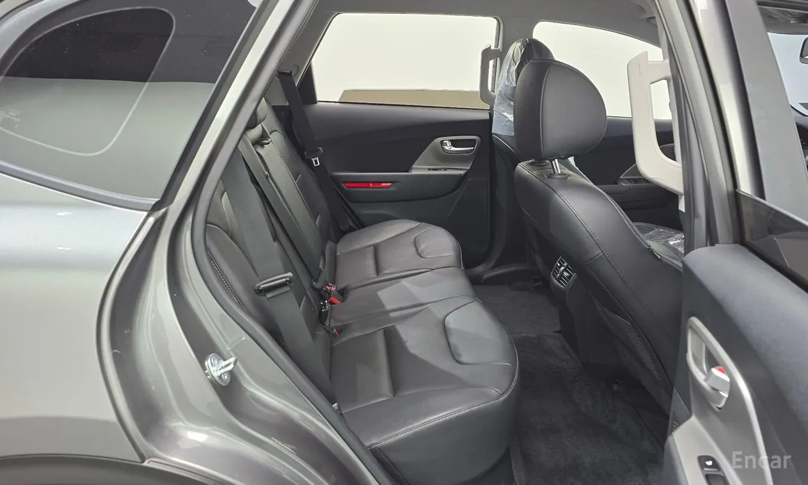 Фото 12 - Kia Niro