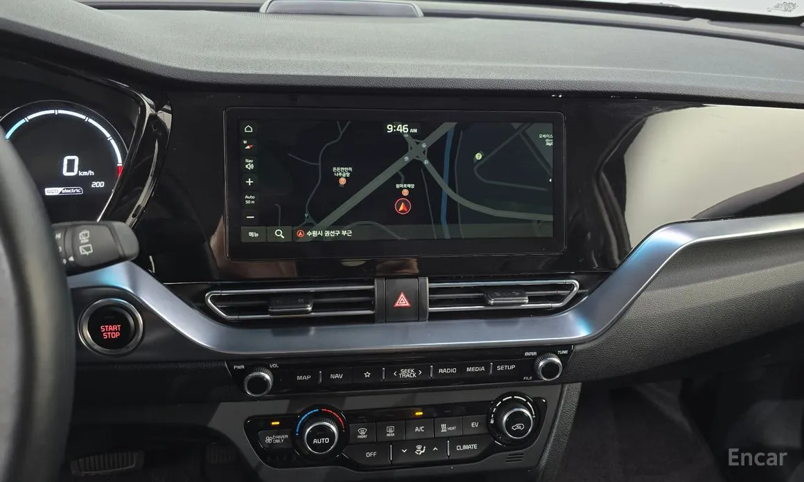 Фото 14 - Kia Niro