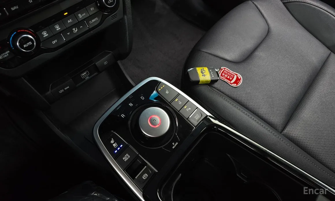 Фото 9 - Kia Niro