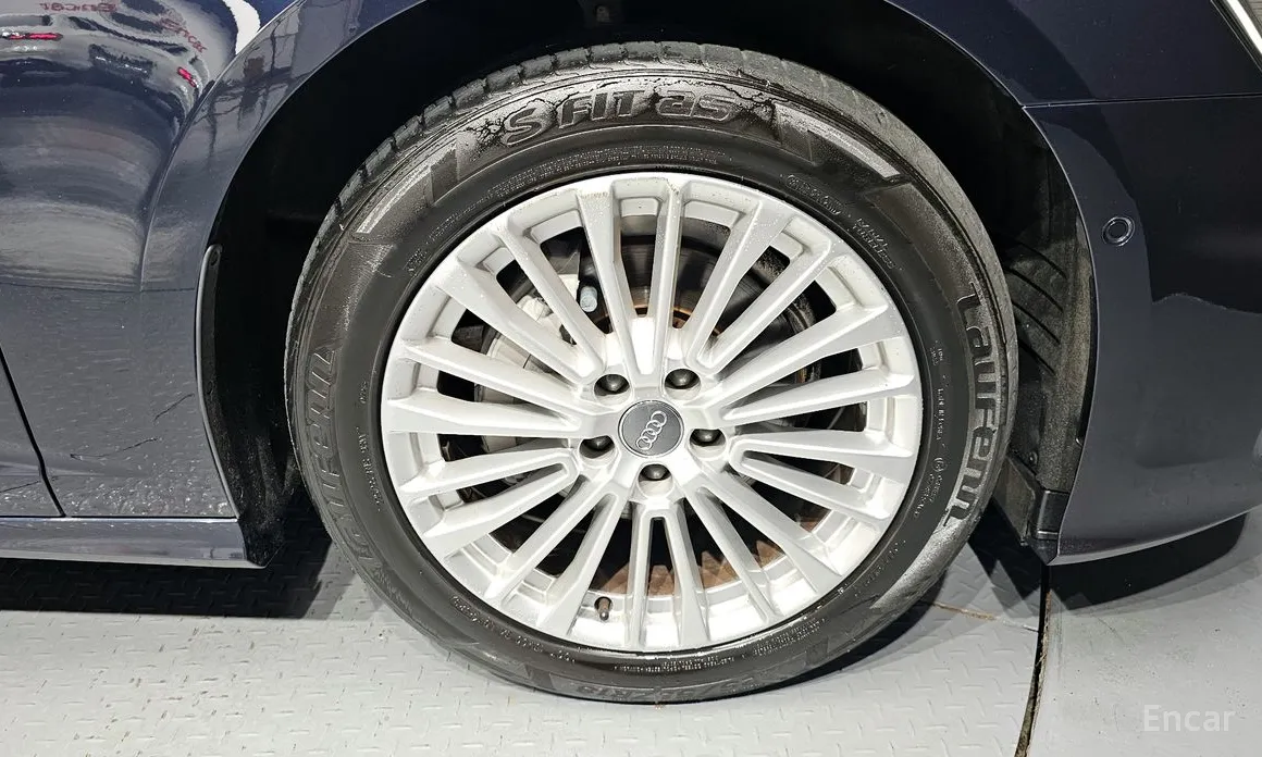 Фото 5 - Audi A6