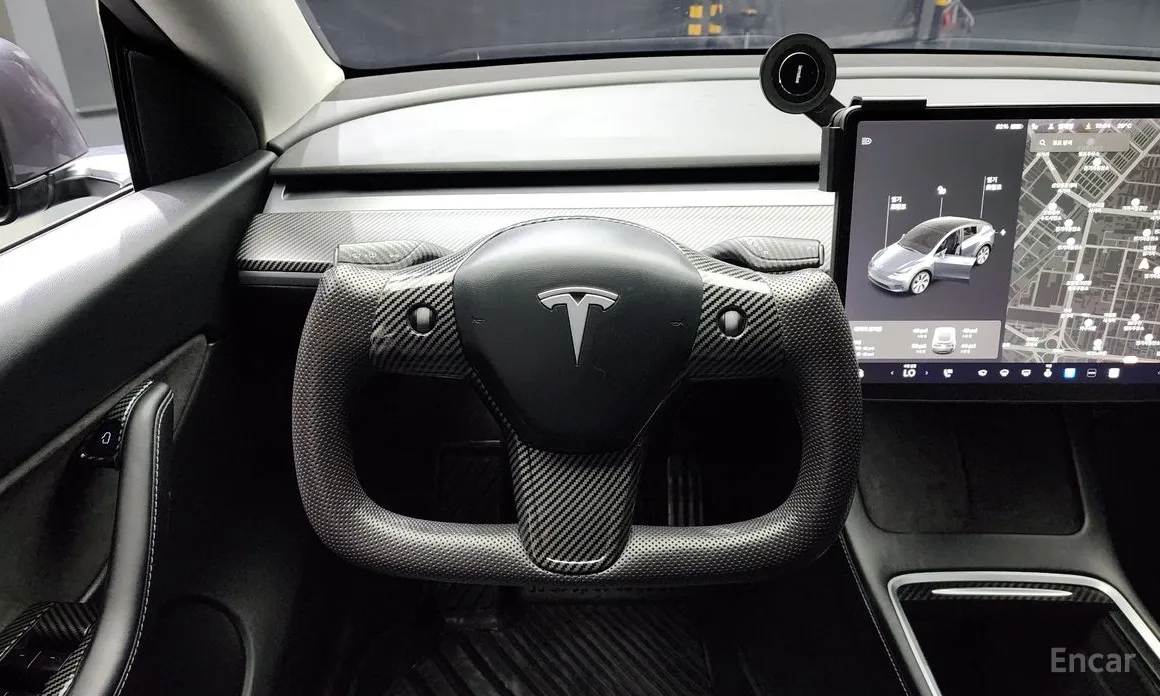 Фото 13 - Tesla Model Y