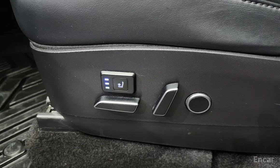 Фото 18 - Tesla Model Y