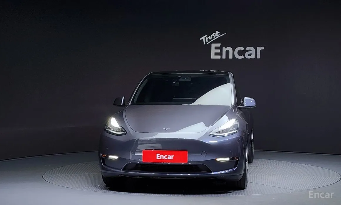 Фото 3 - Tesla Model Y