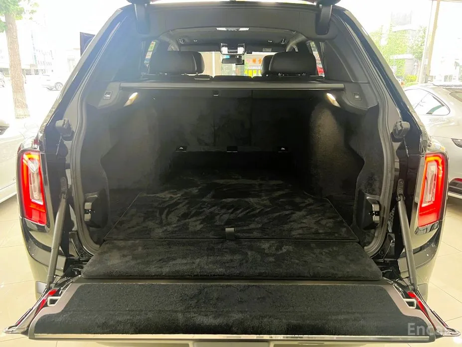 Фото 19 - Rolls-Royce Cullinan