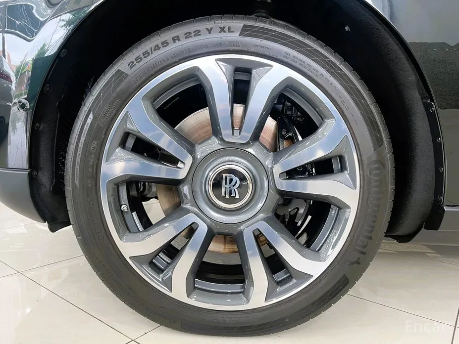 Фото 5 - Rolls-Royce Cullinan