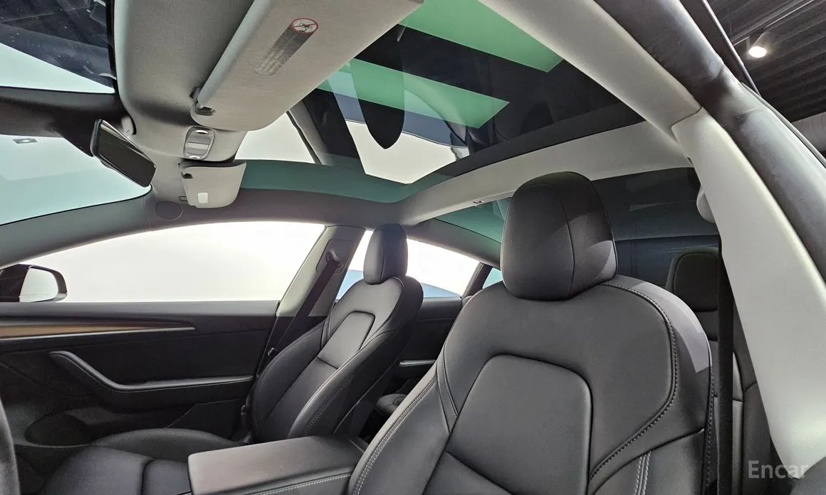 Фото 19 - Tesla Model 3