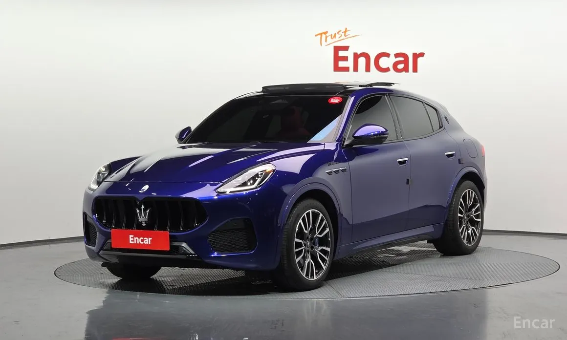 Фото 1 - Maserati Grecale