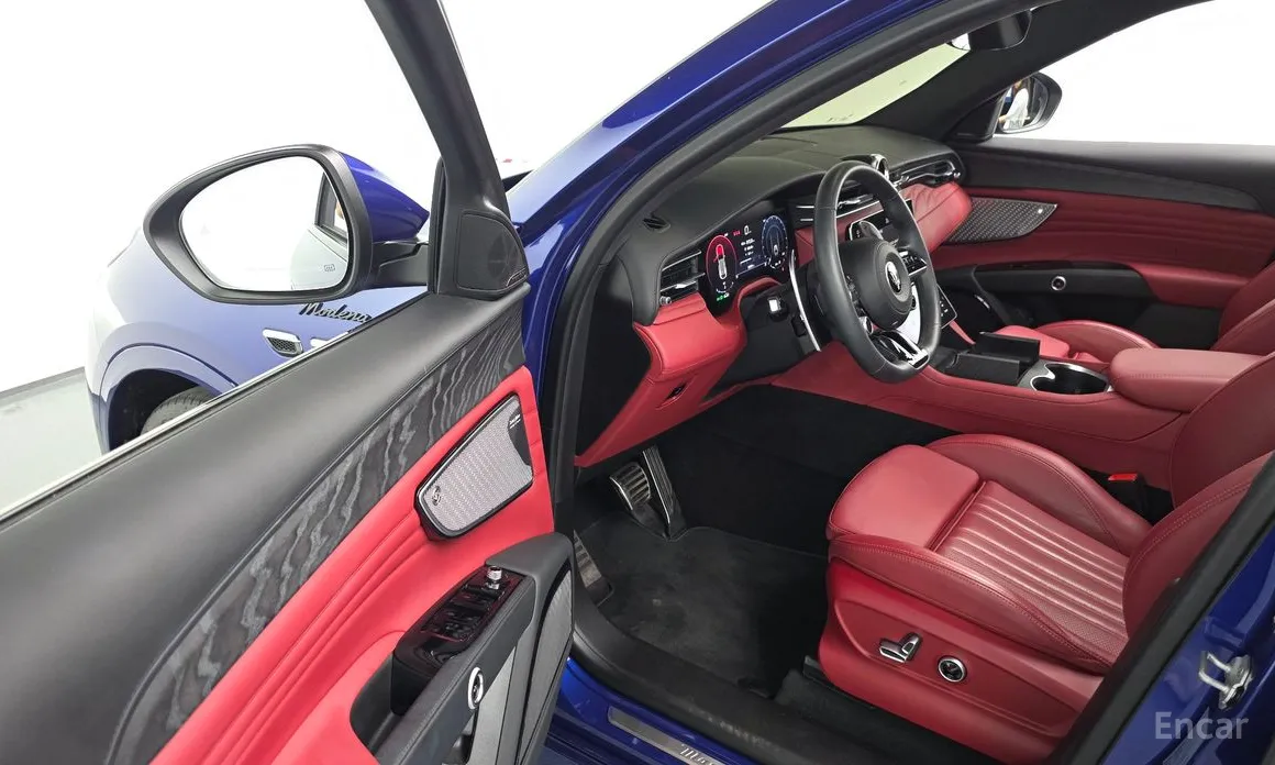 Фото 11 - Maserati Grecale