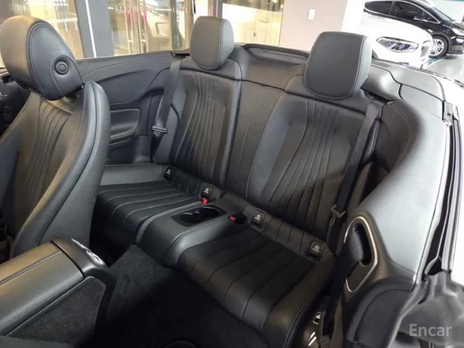 Фото 11 - Mercedes-Benz E-Class