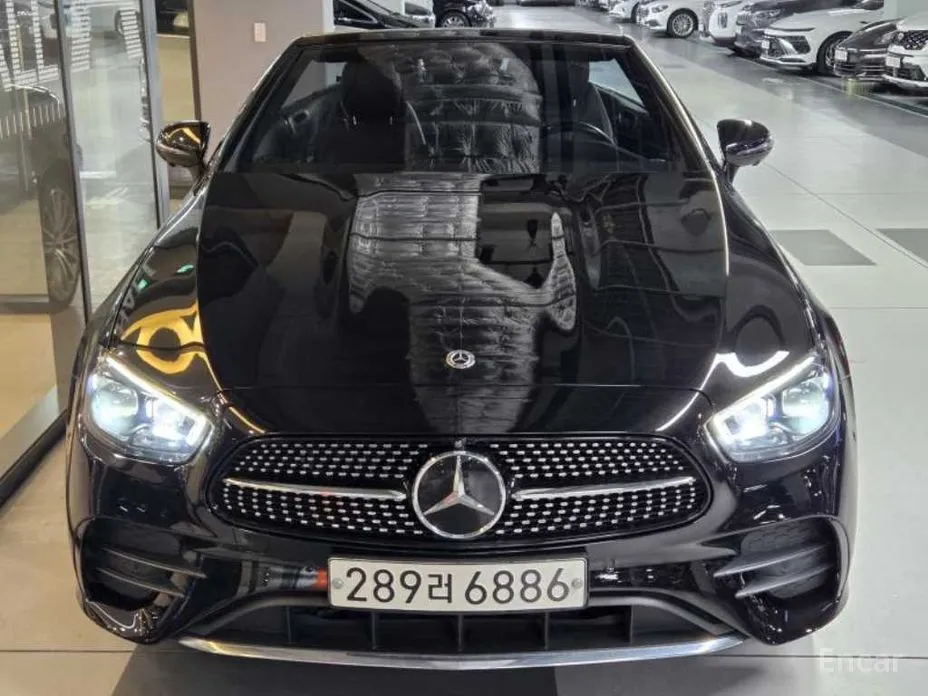 Фото 5 - Mercedes-Benz E-Class