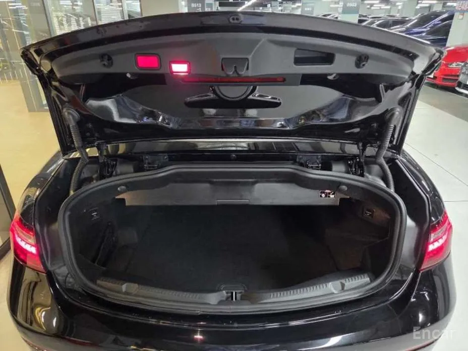 Фото 7 - Mercedes-Benz E-Class