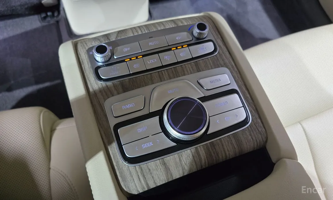 Фото 19 - Kia K9