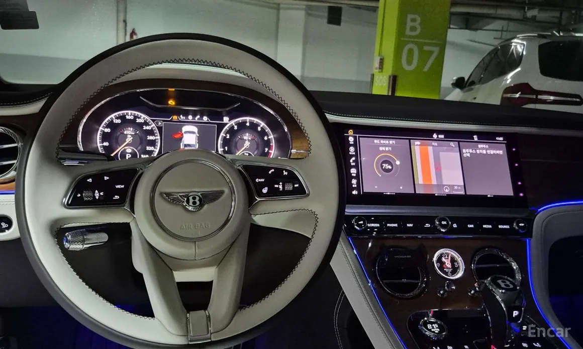 Фото 18 - Bentley Continental GT