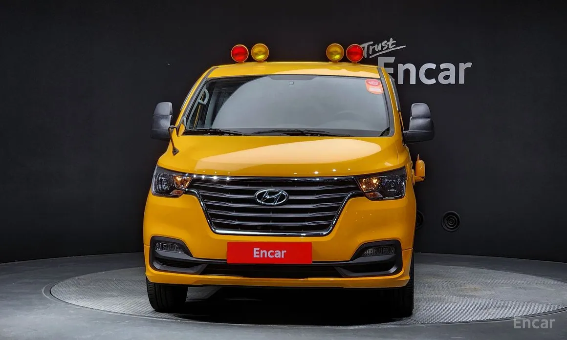 Фото 3 - Hyundai Starex