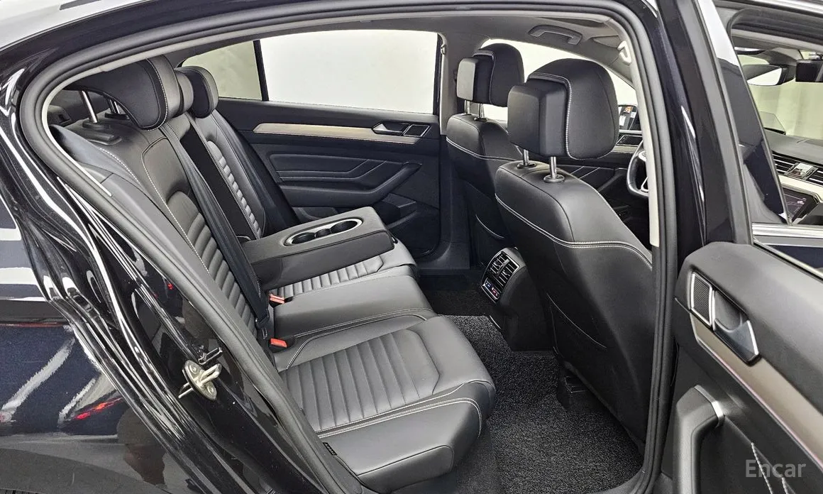 Фото 12 - Volkswagen Passat