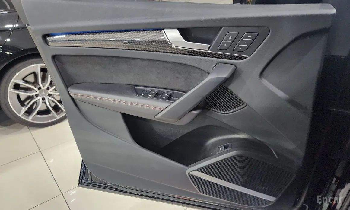 Фото 11 - Audi SQ5