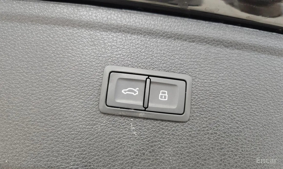 Фото 17 - Audi SQ5