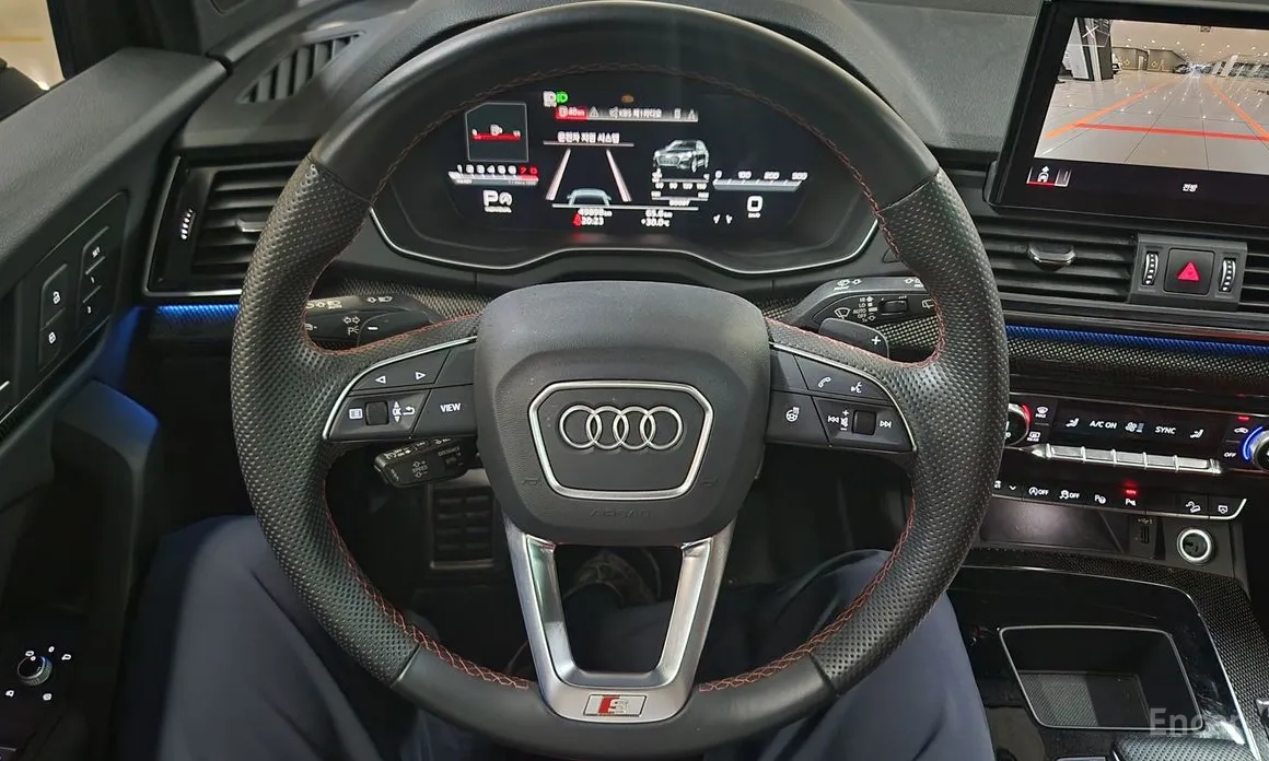 Фото 6 - Audi SQ5