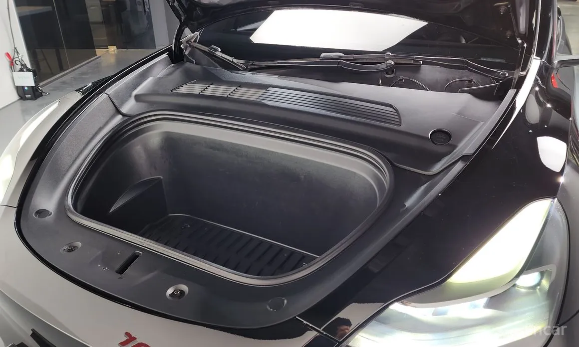 Фото 6 - Tesla Model Y